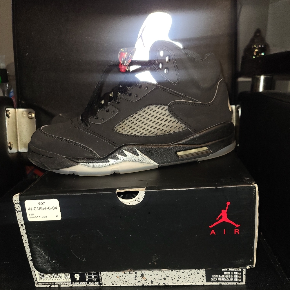 Retro Jordan 5's